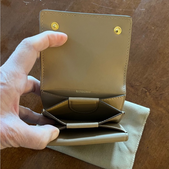 New BURBERRY/ Tan Monogram Card and Coin Case - Picture 3 of 16